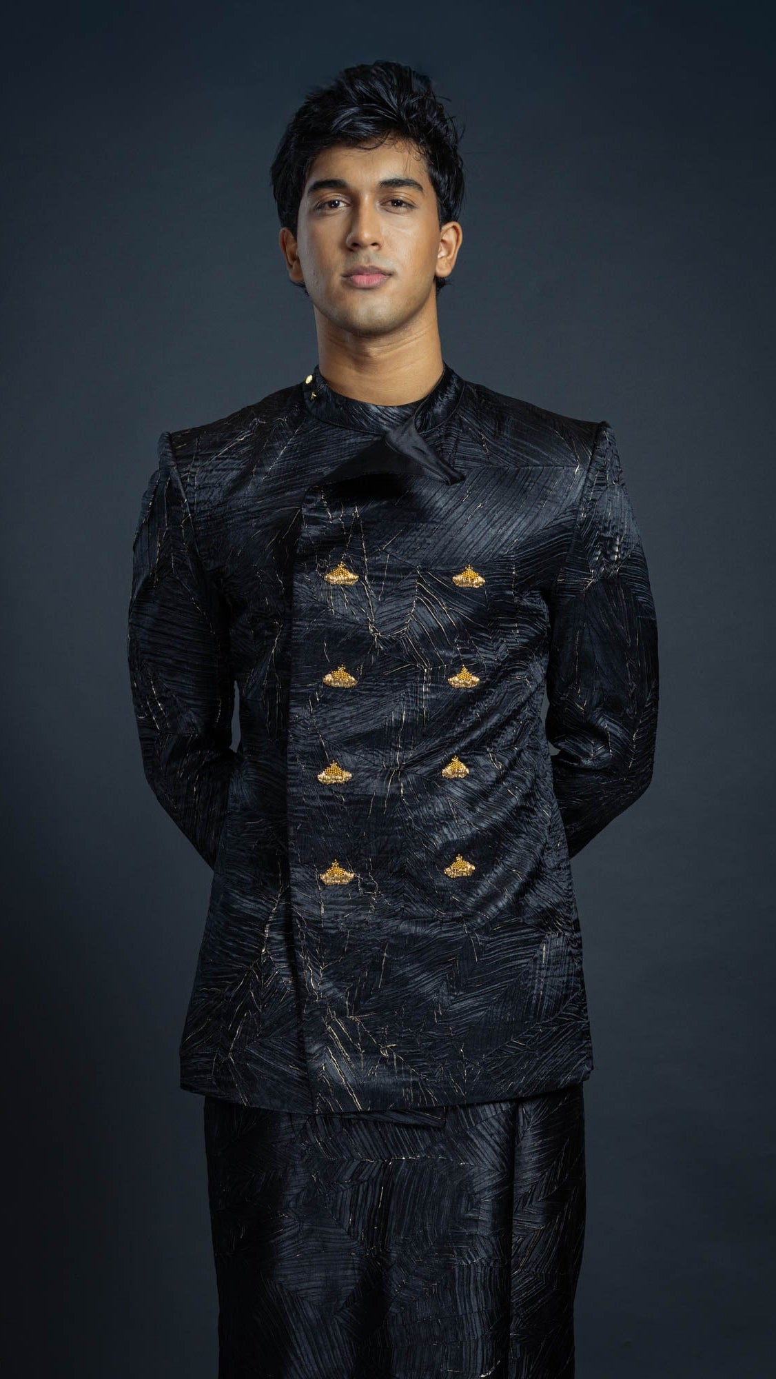 LOVI Crown National Suit