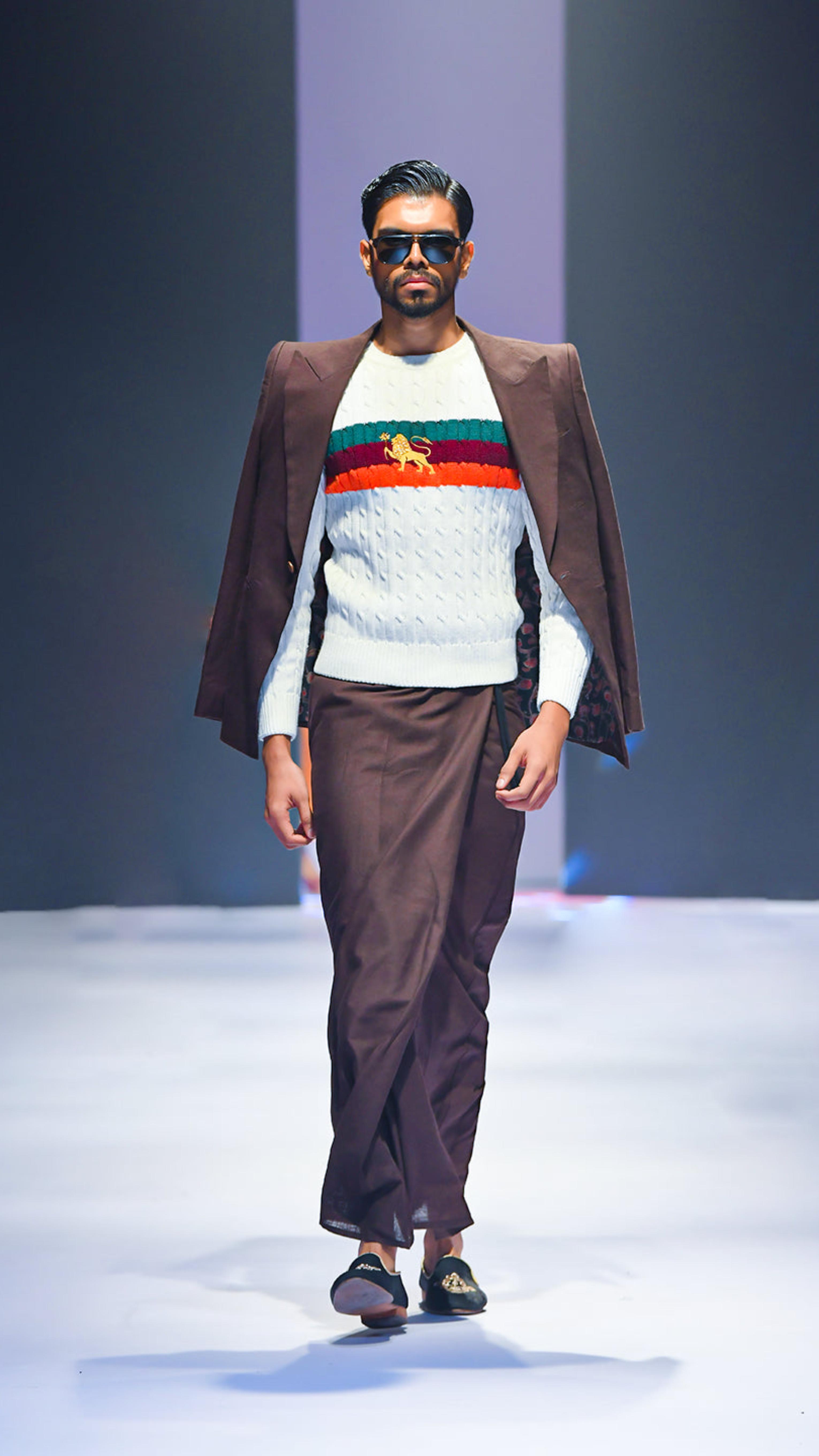 LOVI Linen Blazer & Sarong with LOVI Unity Sweater