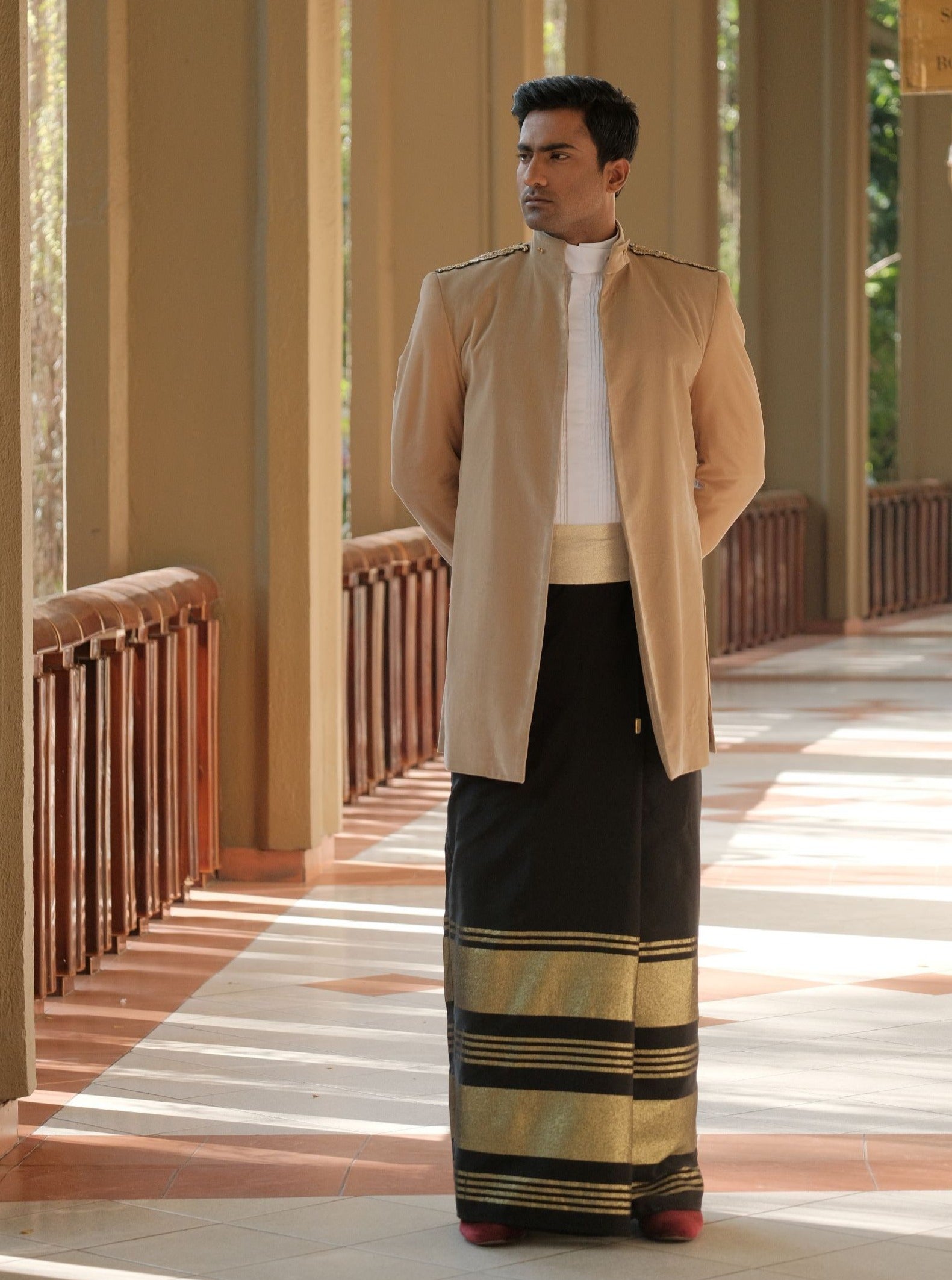 Gold Threaded Handloom Sarong x Beige Detailed Jacket