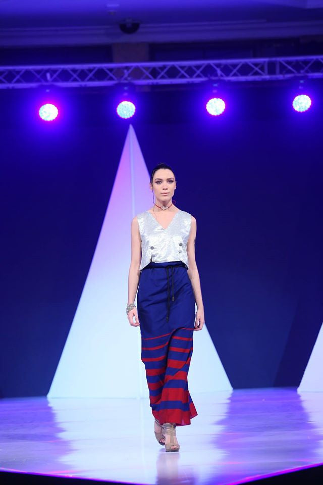 Rugby Sarong With Progressive Lines