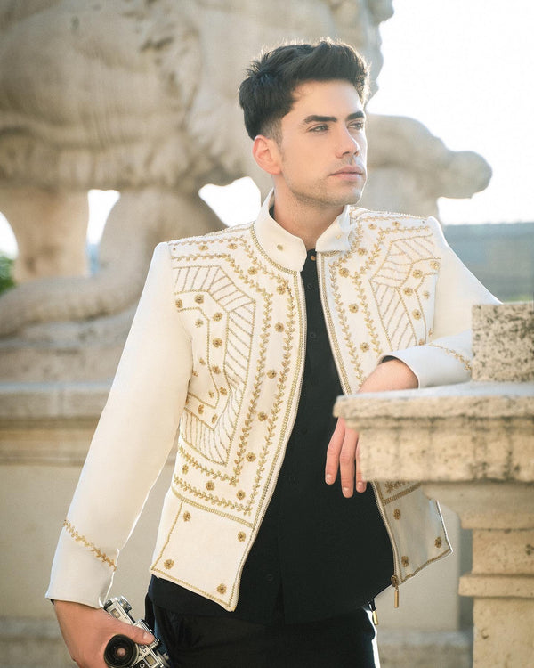 What is a Sri Lankan Kandyan jacket doing in Budapest?