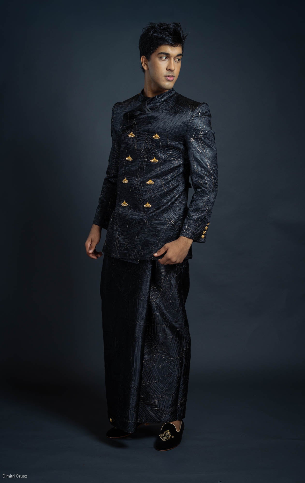 LOVI Crown National Suit