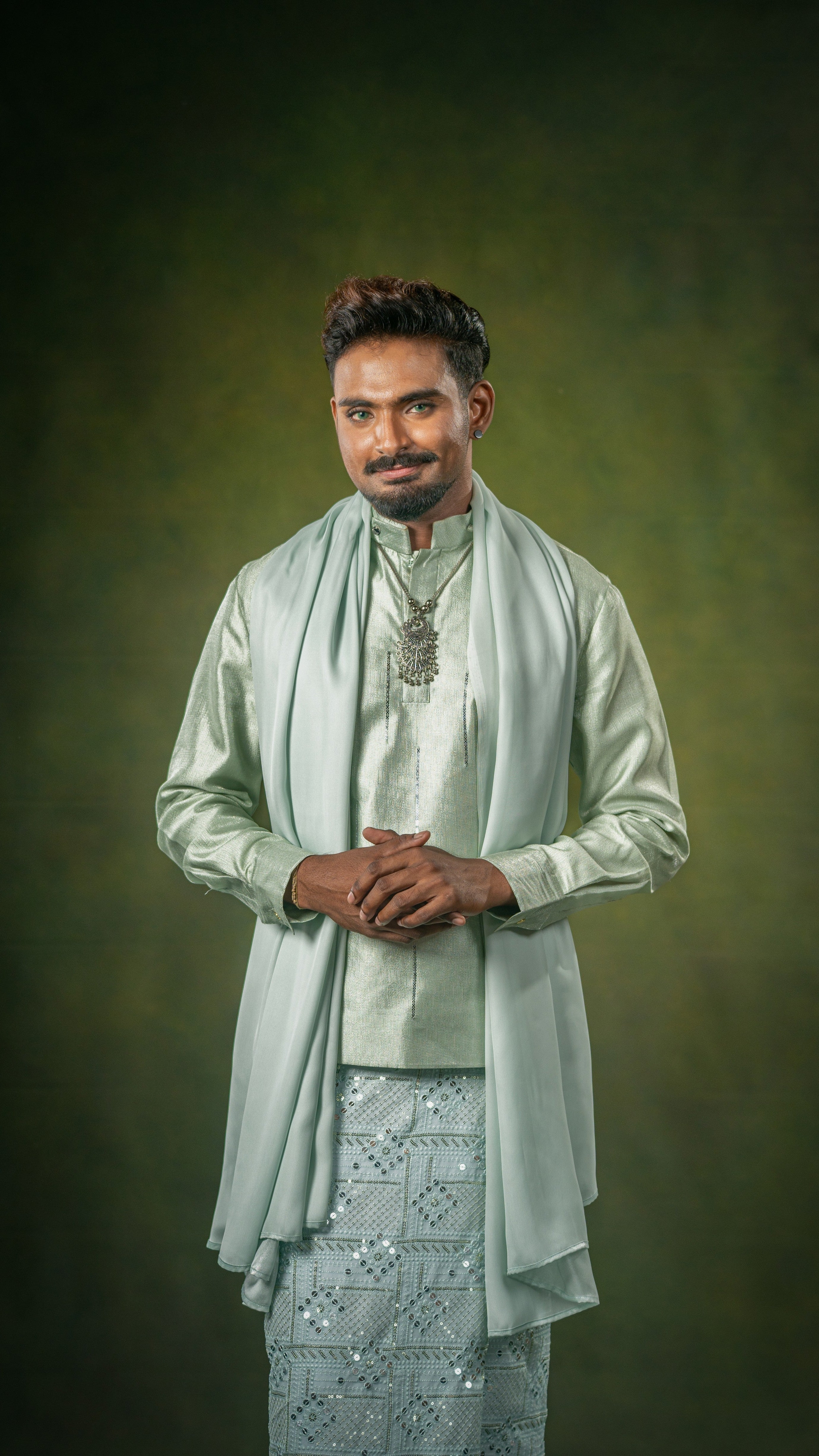 LOVI Pastel Green Short National