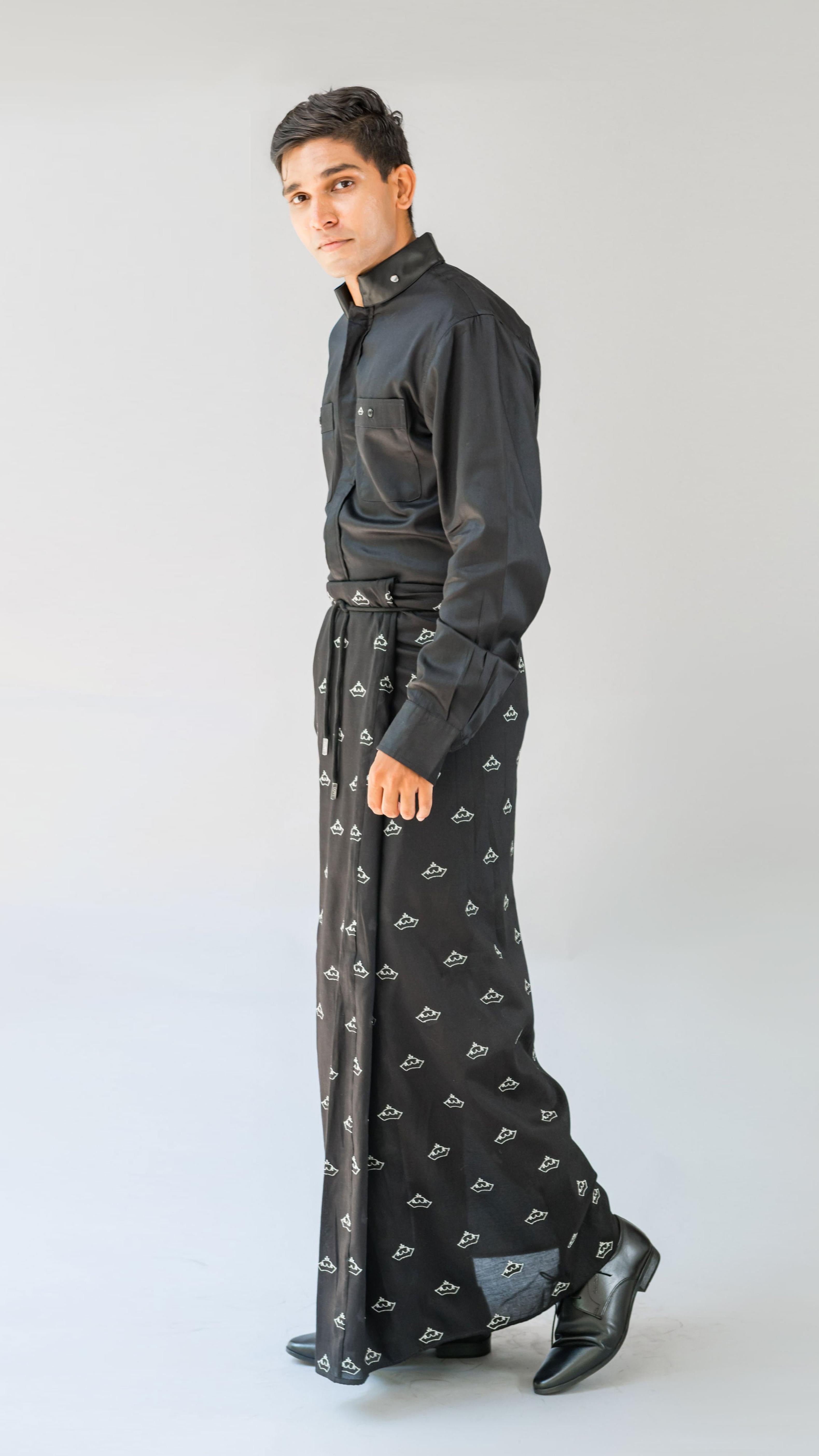 Crown Embroidered Cuff Shirt in Black
