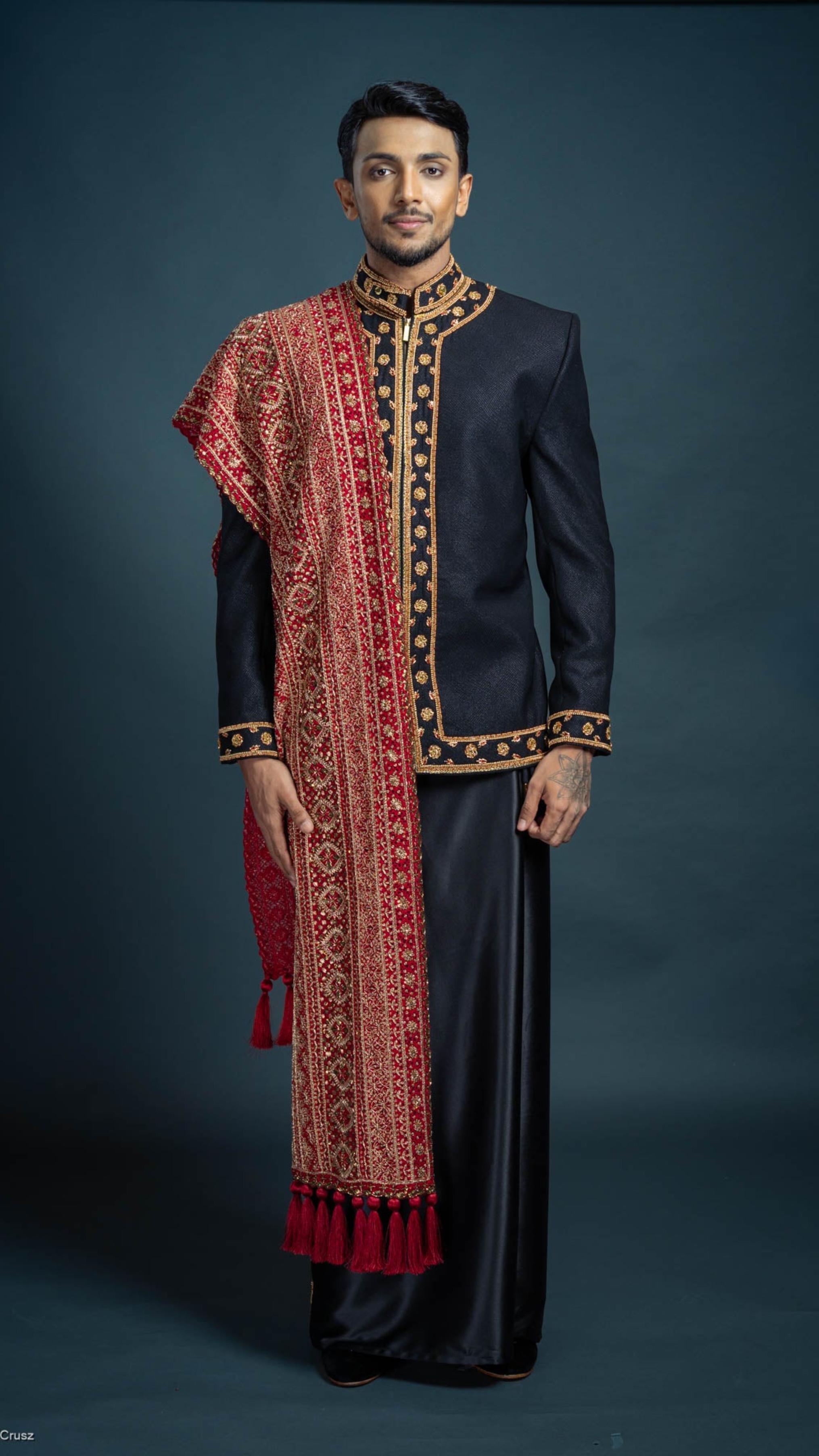 LOVI Aari Worked Nilame Set