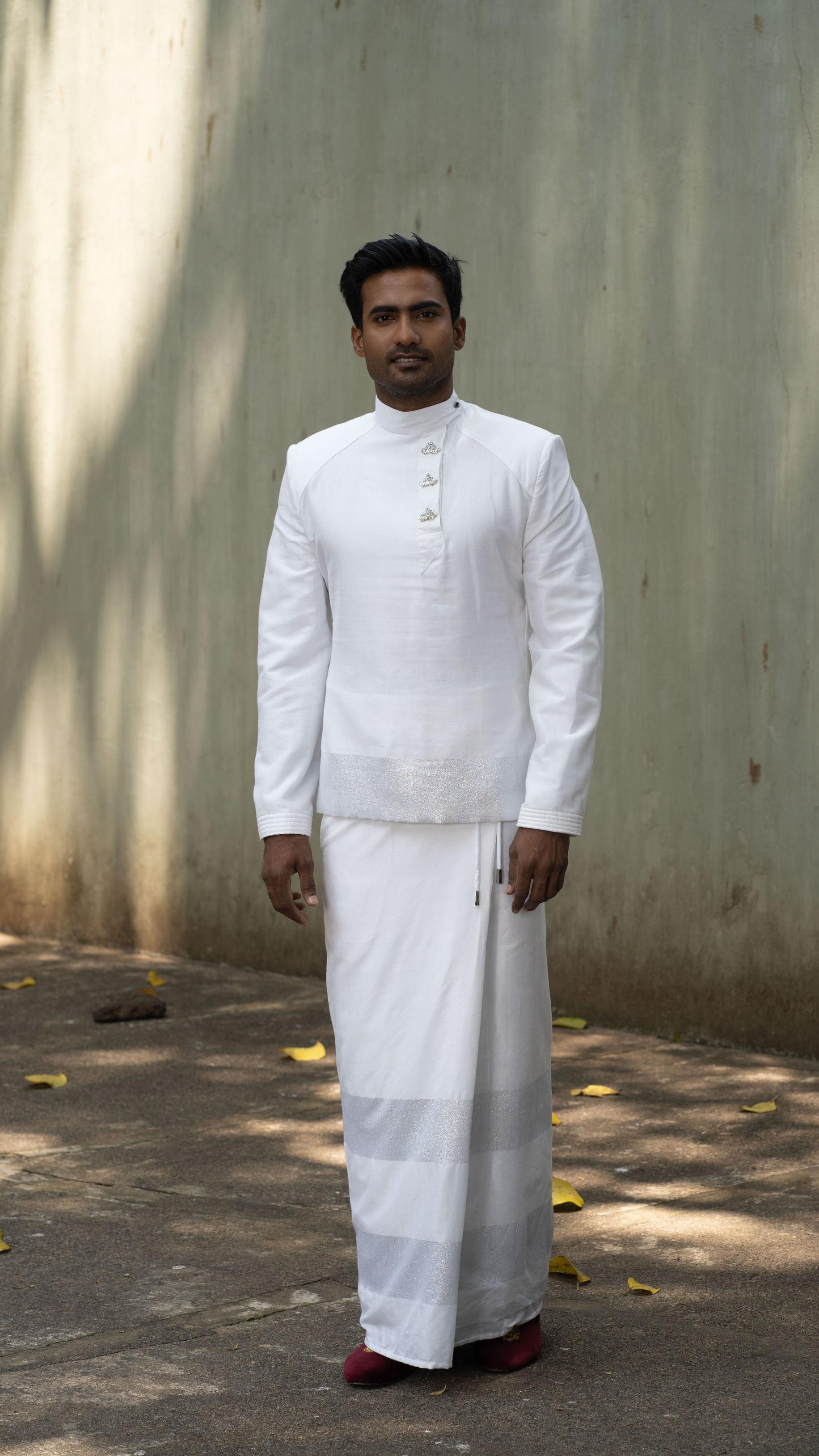 Nilame Sarong in White with Silver stripes