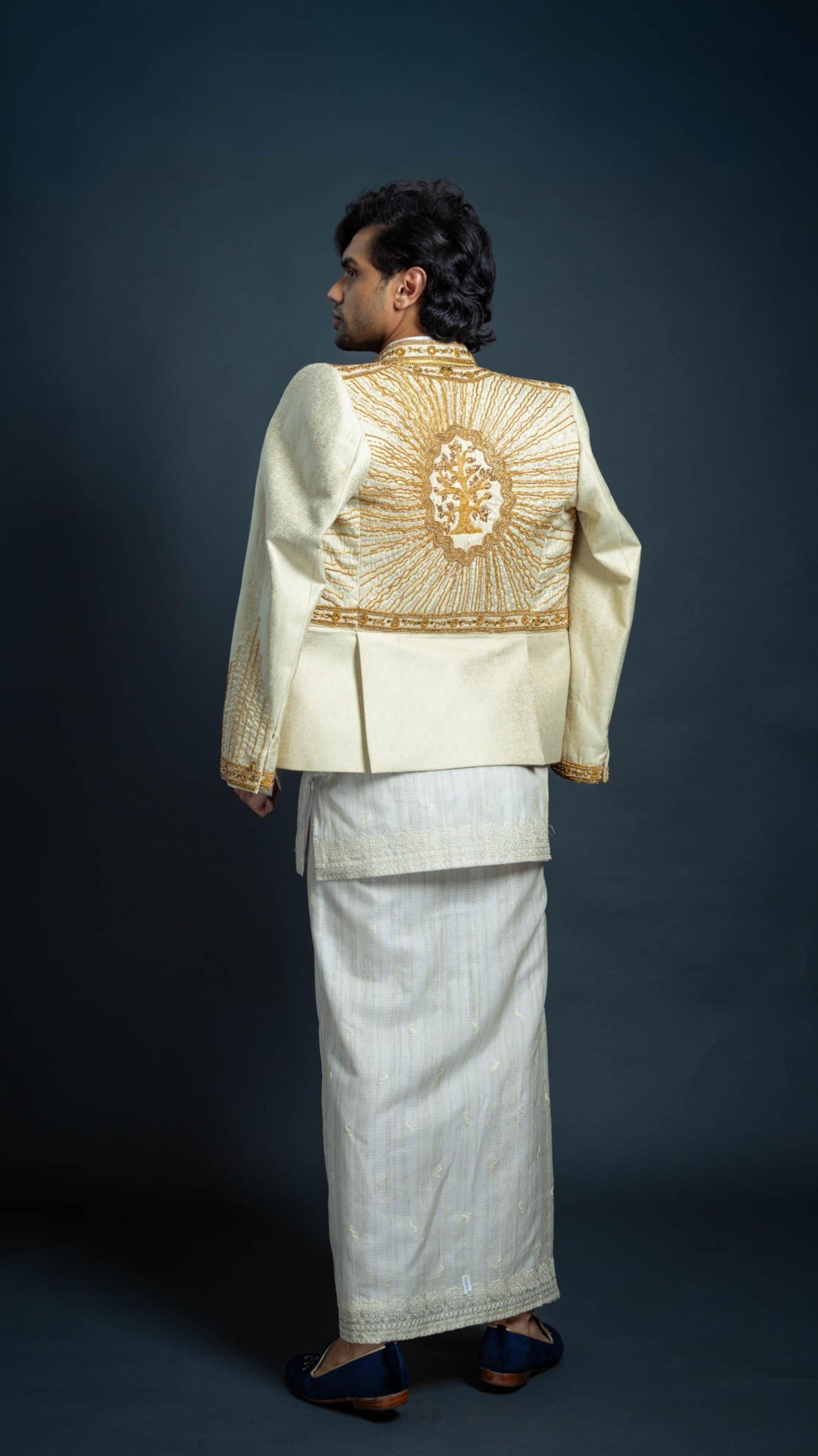 LOVI Aari worked National