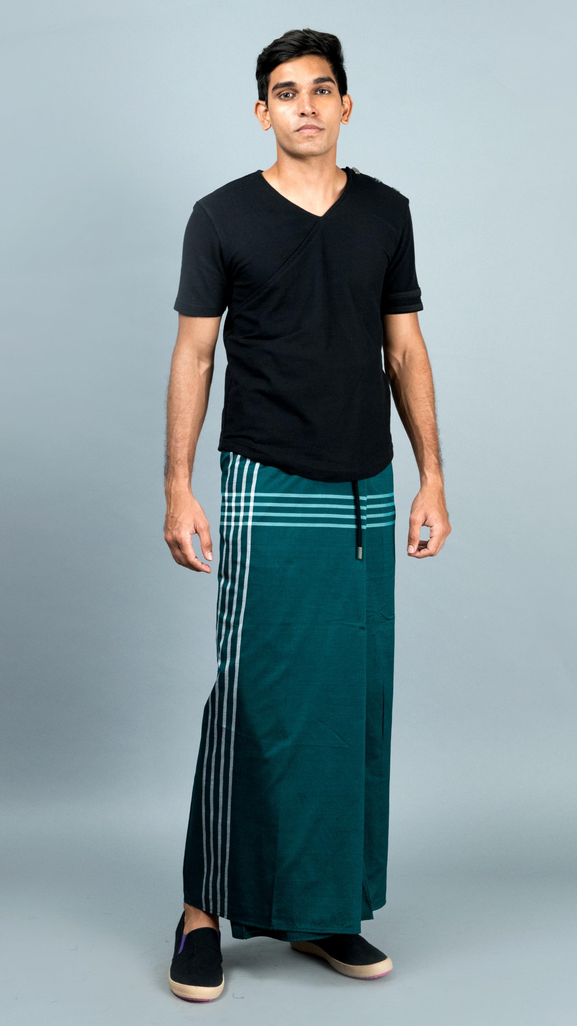 Woven Check Sarong in Green