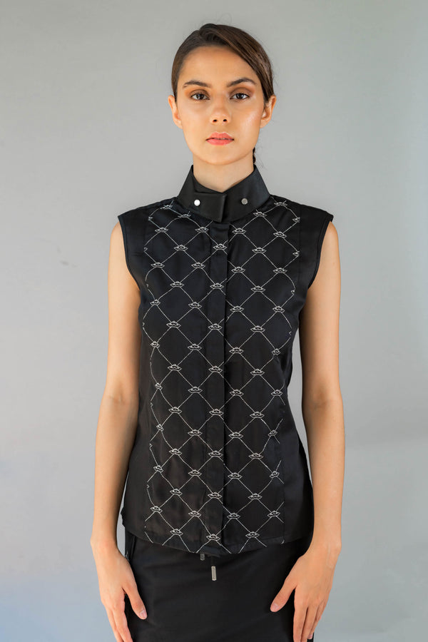 Crown Embroidery Sleeveless Top