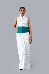 Ladies Sleeveless Floral Embroidered Silk Sri Lankan National