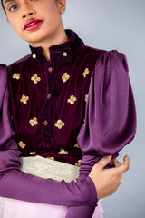 Ladies Long Sleeves Floral Worked Nilame Sri Lankan National